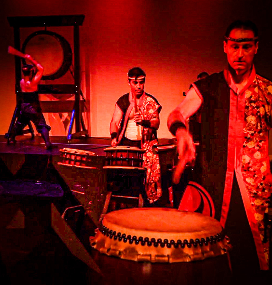 Taiko drummers performing